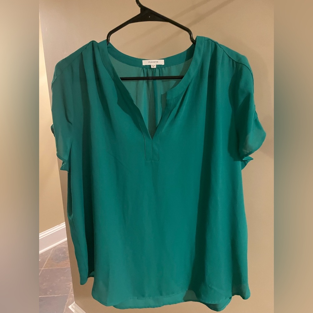 Womens blouse with pleased sleeves